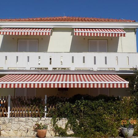 بيوغْغاد نا موغو Apartments Casa Nostra المظهر الخارجي الصورة