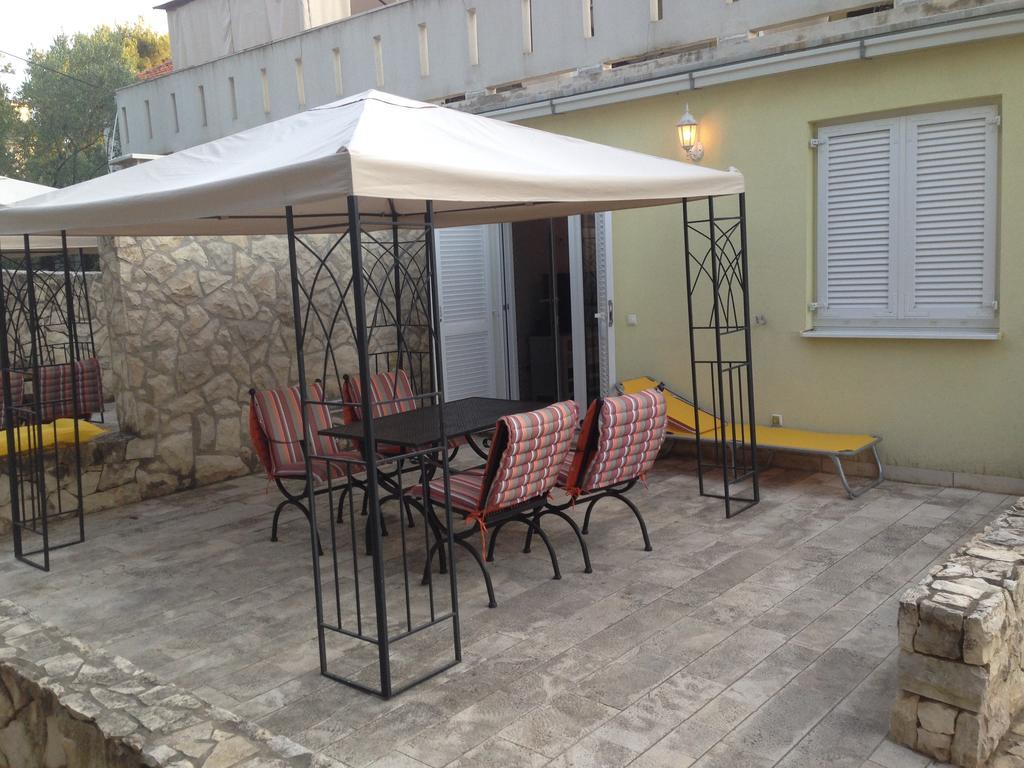 بيوغْغاد نا موغو Apartments Casa Nostra المظهر الخارجي الصورة