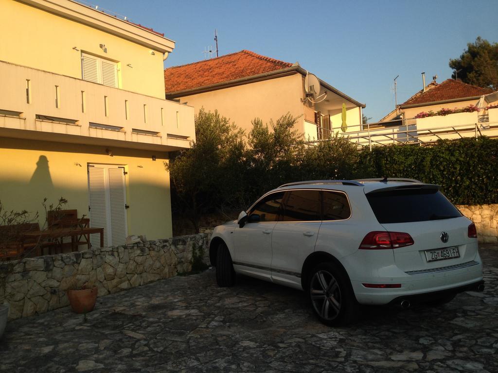 بيوغْغاد نا موغو Apartments Casa Nostra المظهر الخارجي الصورة