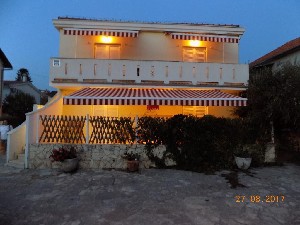بيوغْغاد نا موغو Apartments Casa Nostra المظهر الخارجي الصورة