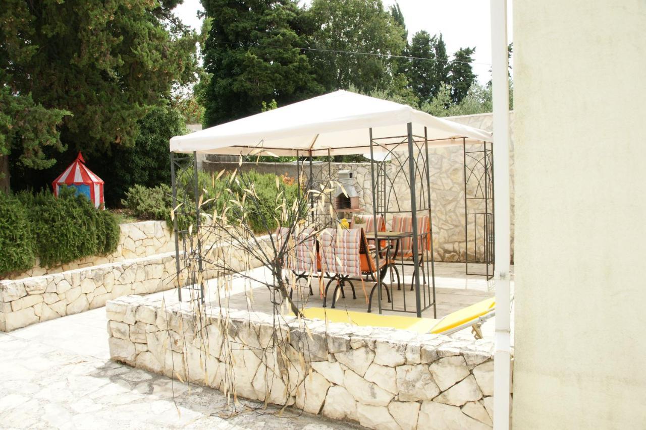 بيوغْغاد نا موغو Apartments Casa Nostra المظهر الخارجي الصورة