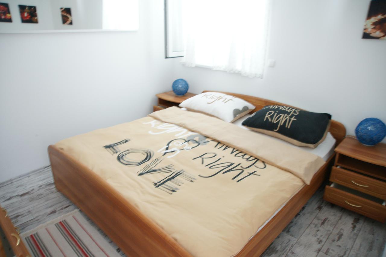 بيوغْغاد نا موغو Apartments Casa Nostra المظهر الخارجي الصورة